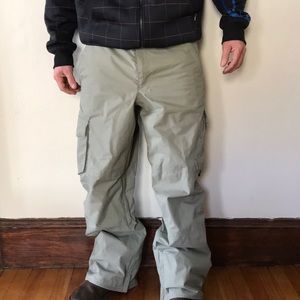 Men’s burton snow pants